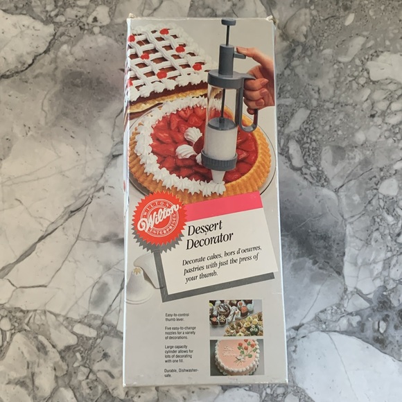 Dessert Decorator - Picture 2 of 7